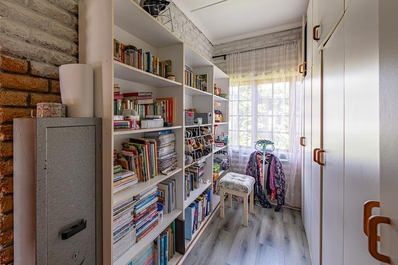 5 Bedroom Property for Sale in Riviersonderend Western Cape